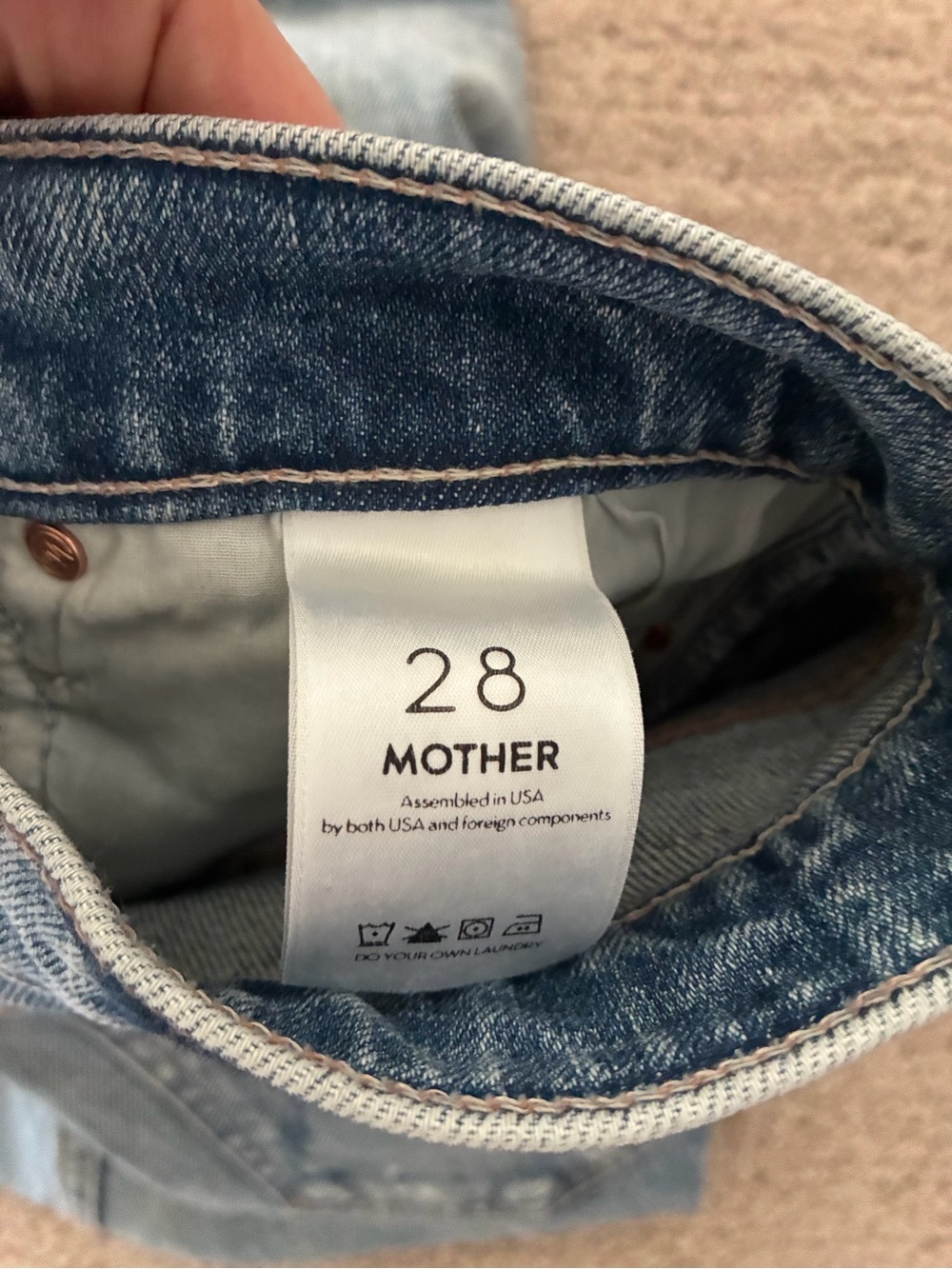 Like new MOTHER The Doozy jeans 🔥 - Picture 8 of 10